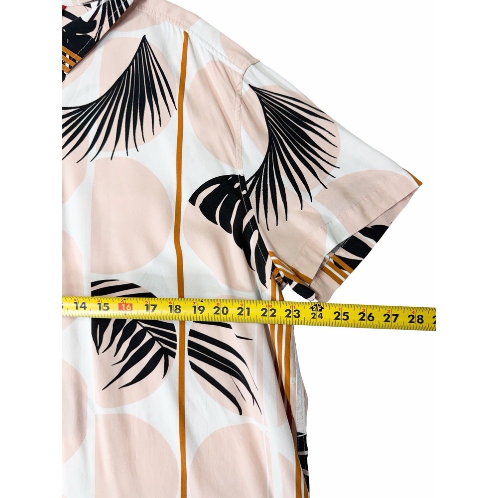 Guess Tropical Men's Button Up Shirt XXL Palm Leaf Summer Casual Beach Vacation - Picture 6 of 7